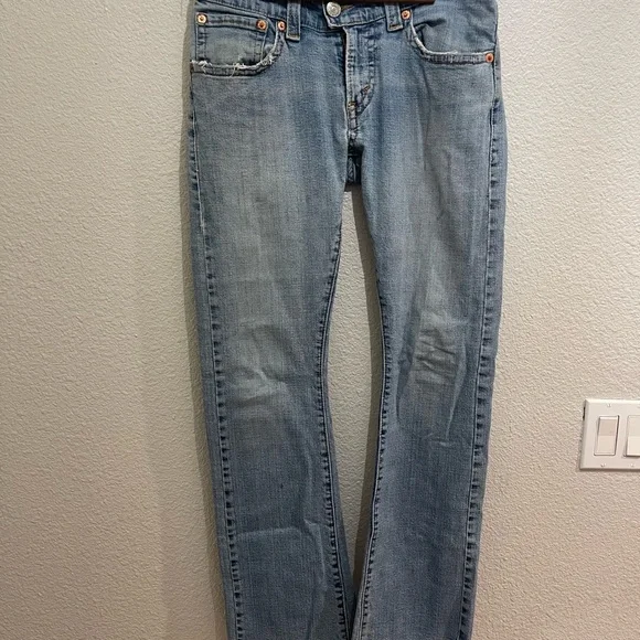 Levi's Women's Denim Straight Leg Jeans - Picture 2 of 6